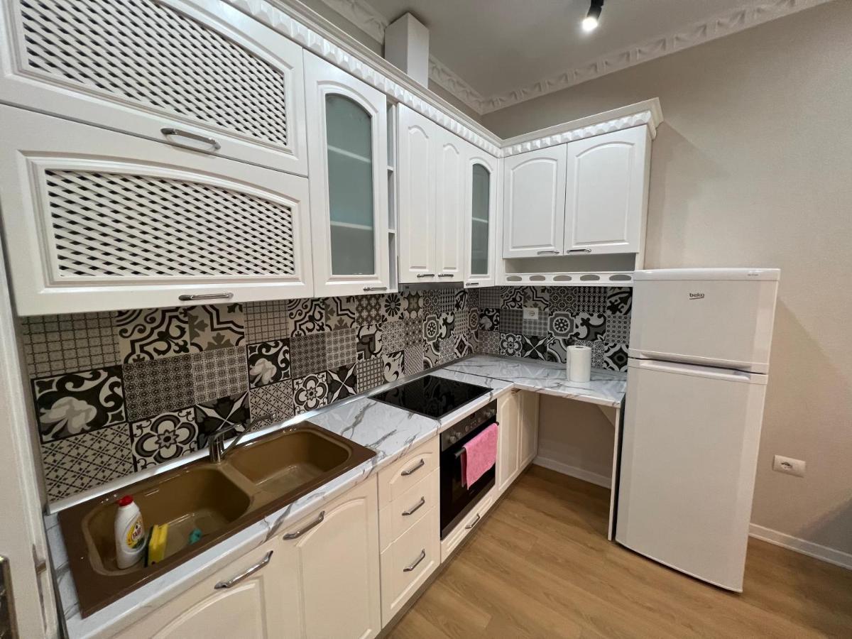 Leti Apartaments 21 Dhjetori Sc Тирана Екстер'єр фото