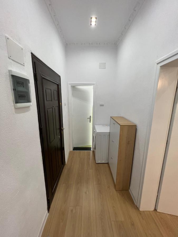Leti Apartaments 21 Dhjetori Sc Тирана Екстер'єр фото